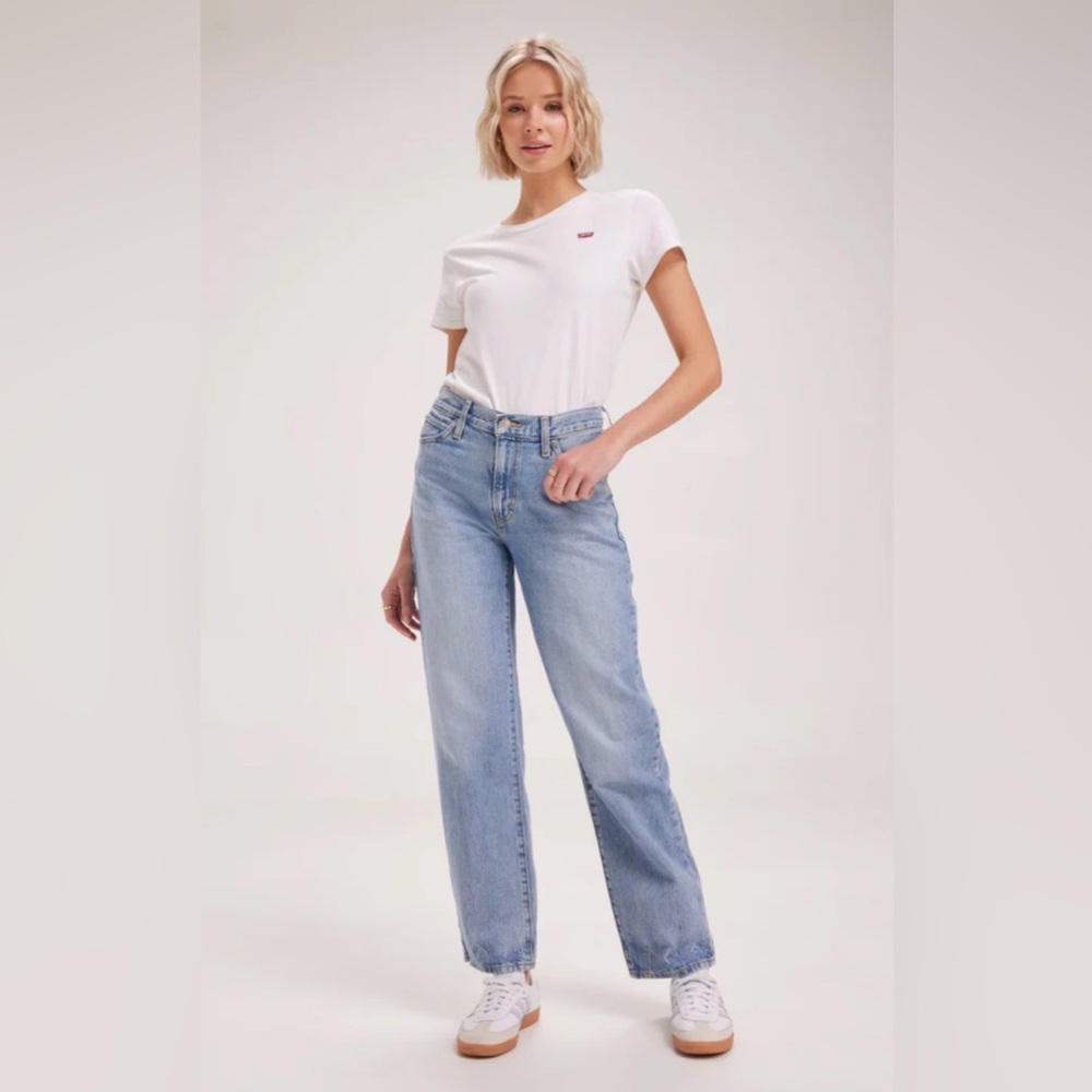 Levi’s ‘94 Baggy Jeans. Size 25